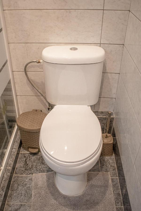 John'S Apartment'S Near Athens Airport!! Spáta Екстериор снимка