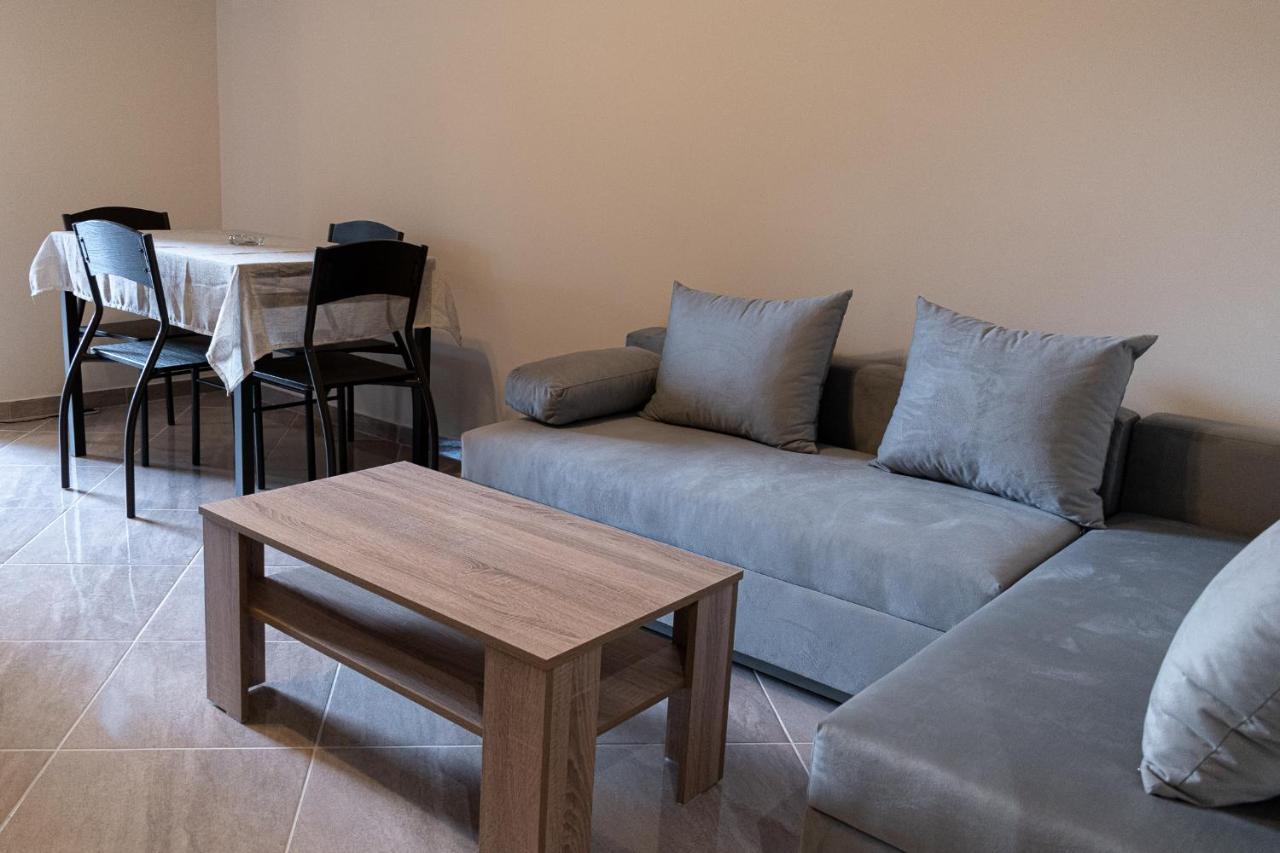 John'S Apartment'S Near Athens Airport!! Spáta Екстериор снимка