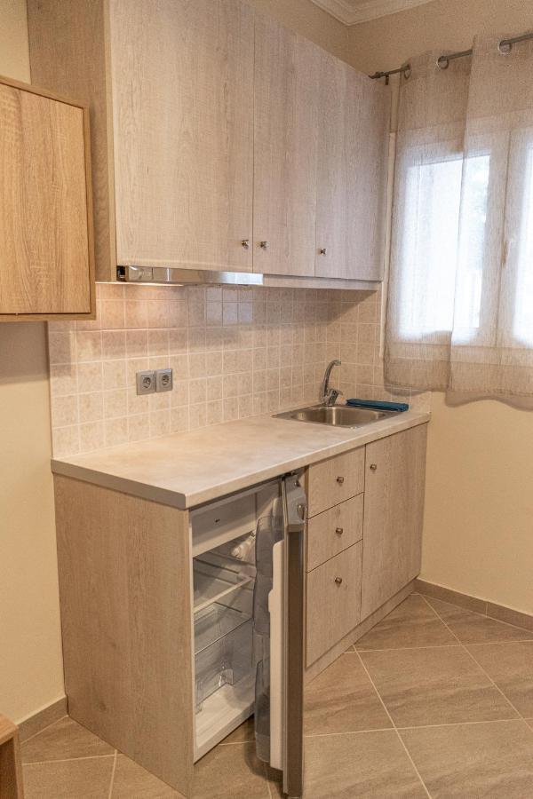 John'S Apartment'S Near Athens Airport!! Spáta Екстериор снимка
